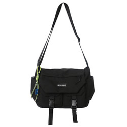 88VIP：CARTELO 卡帝乐鳄鱼 潮流工装男生斜挎包百搭通勤女生单肩包学生上课休闲包